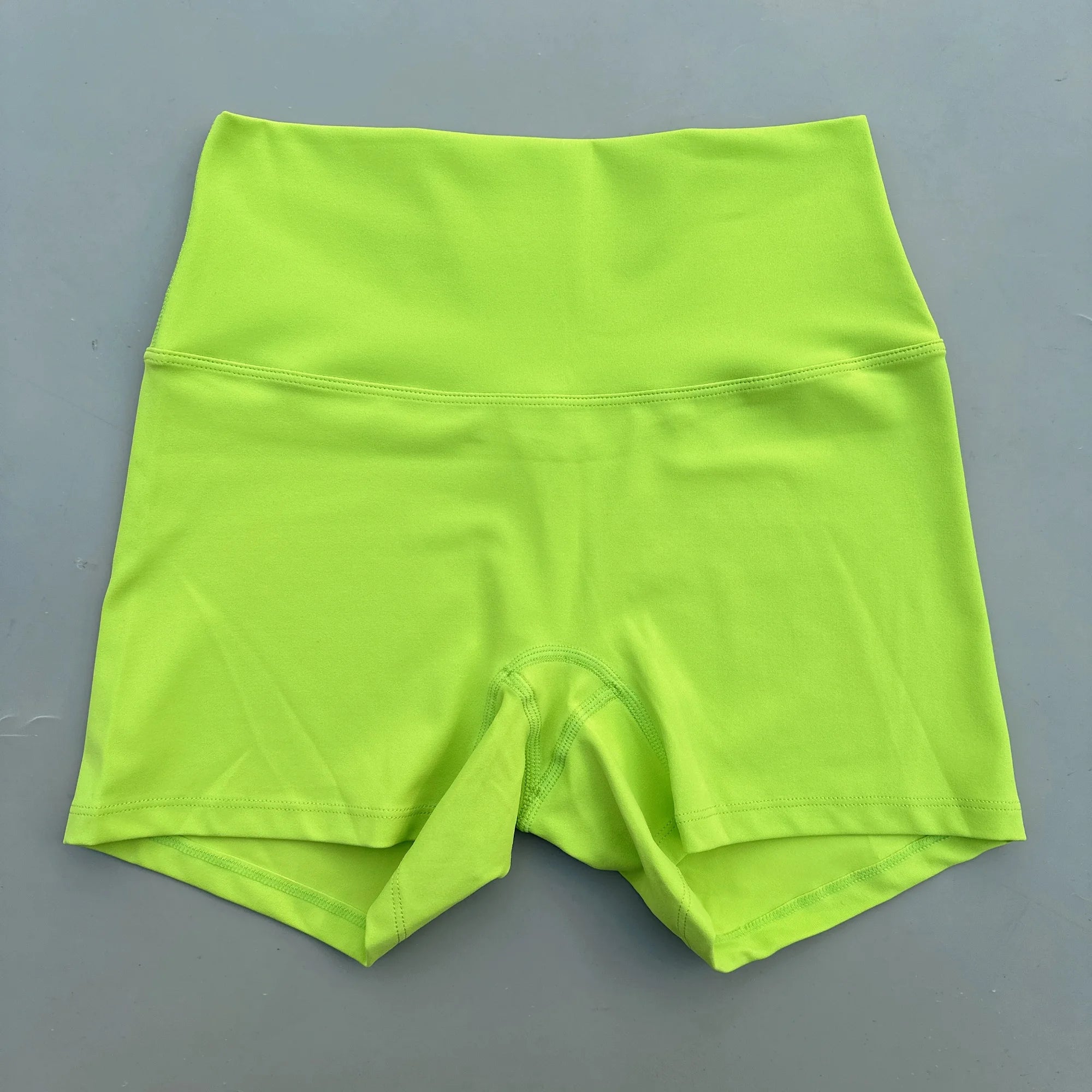 High-Waist Seamless Yoga Shorts – Squat-Proof & Ultra-Comfortable
