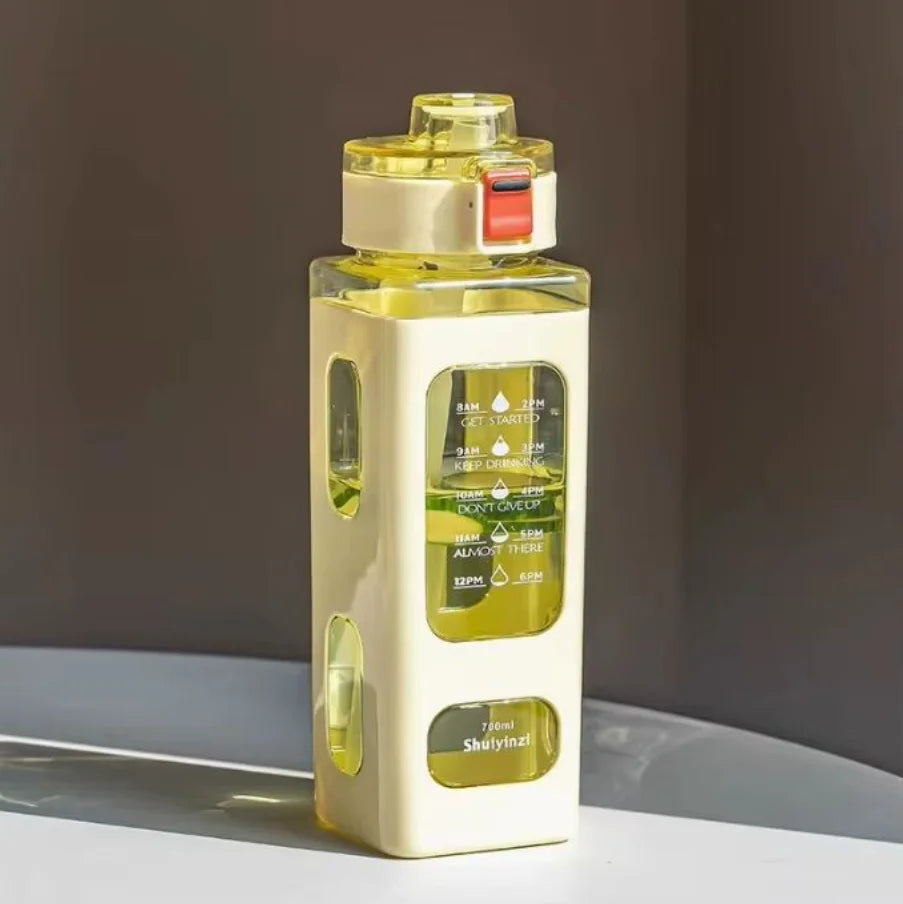 700ml White Sports Water Bottle – Portable & Durable for Outdoor & Cycling