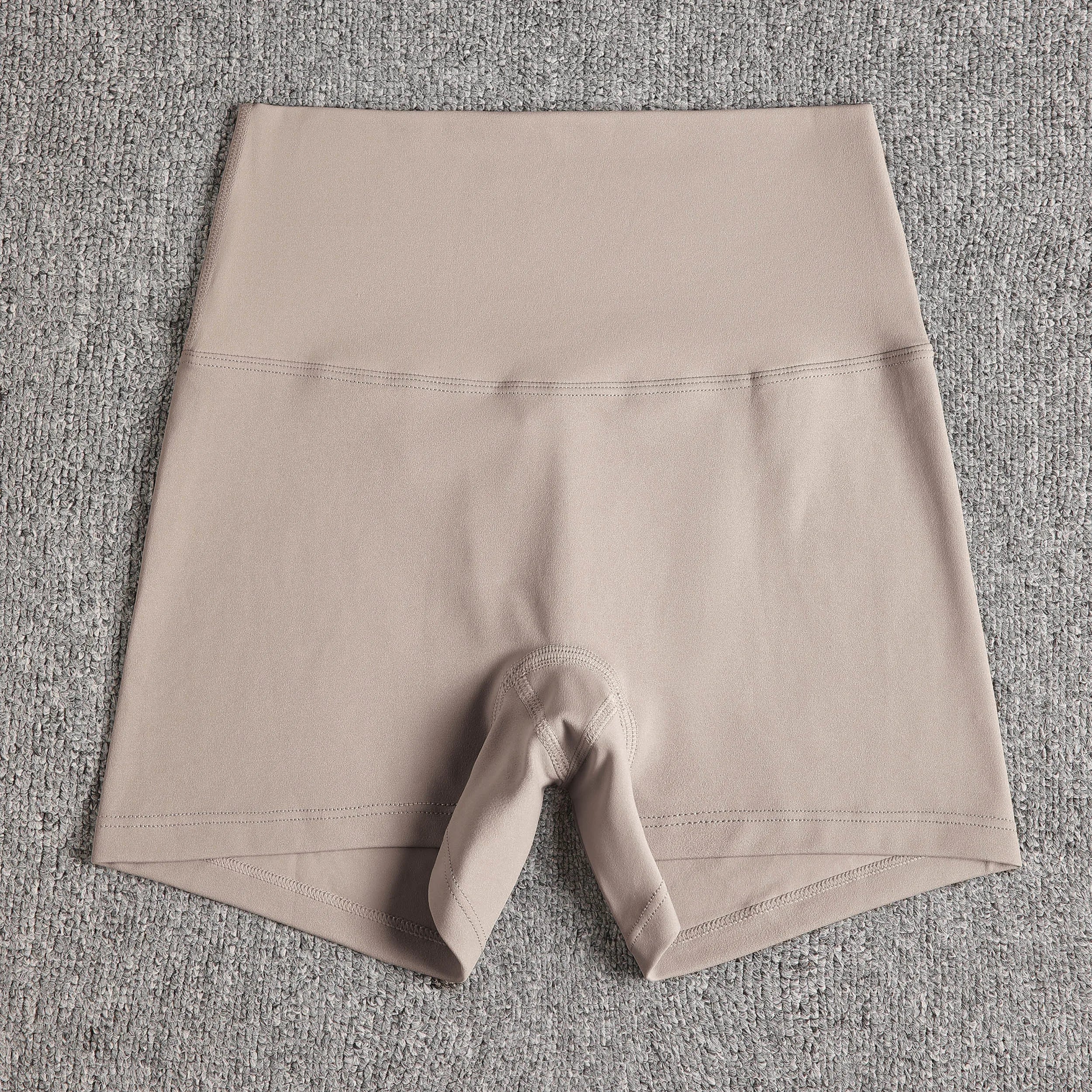 High-Waist Seamless Yoga Shorts – Squat-Proof & Ultra-Comfortable